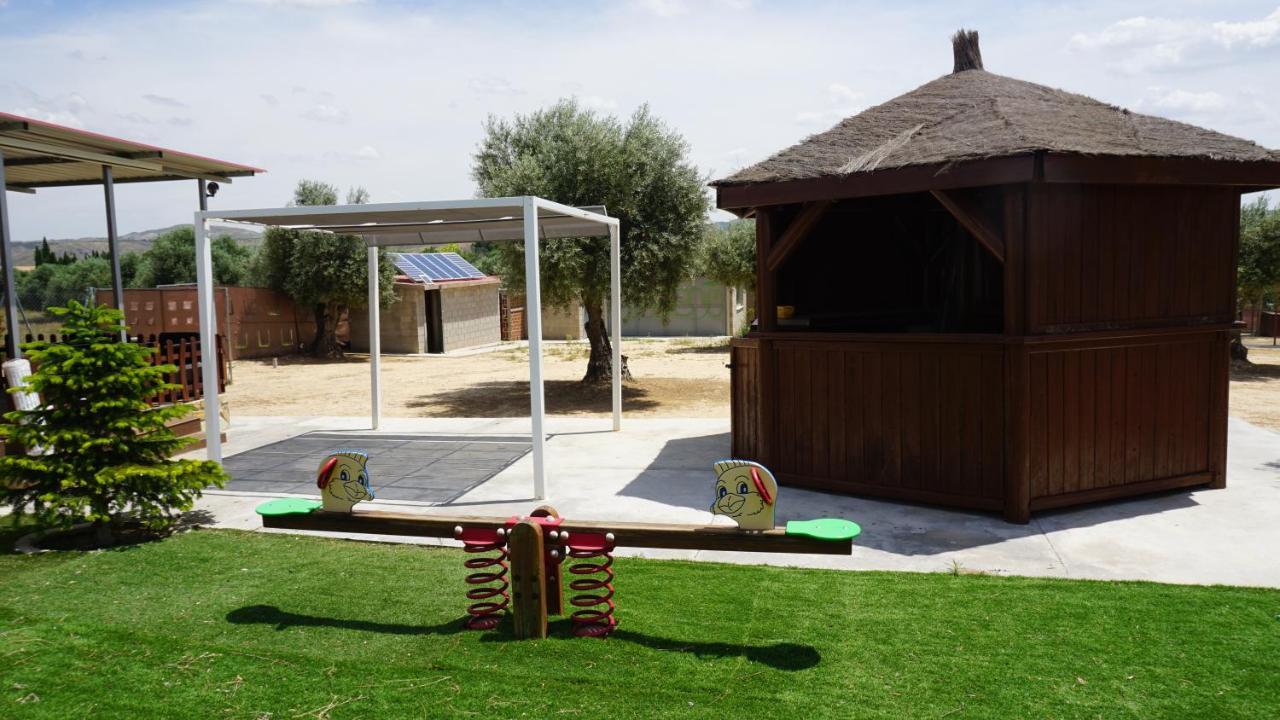 Вилла Cuchi Farm Чинчон Экстерьер фото